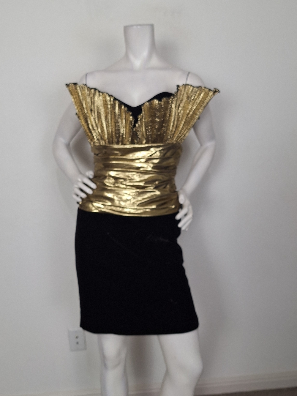 De Laru Vintage 1980’s Black & Gold Metallic Strapless Party Mini Dress Size 7-8